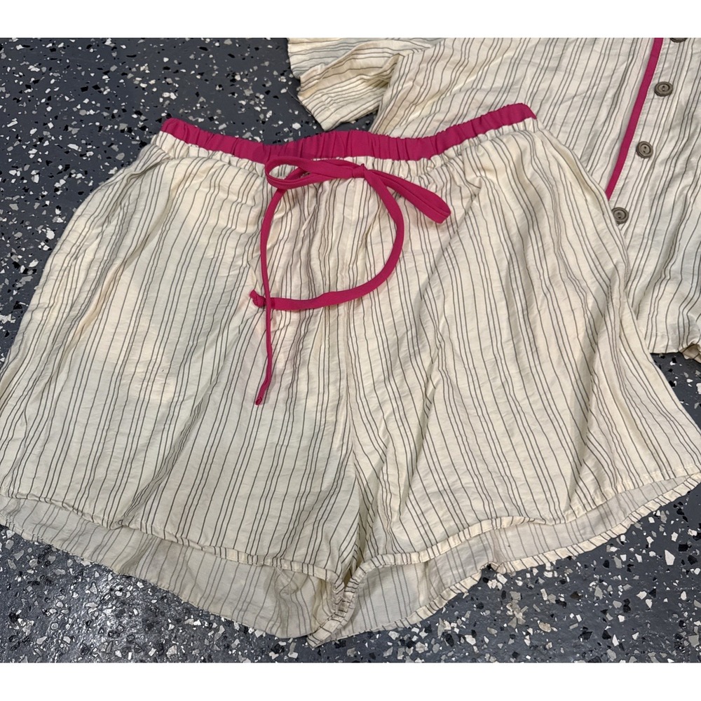 Julia by Love J Pinstripe 2 Piece Shorts Set Women L Cream Pink Co-Ord - Picture 5 of 9
